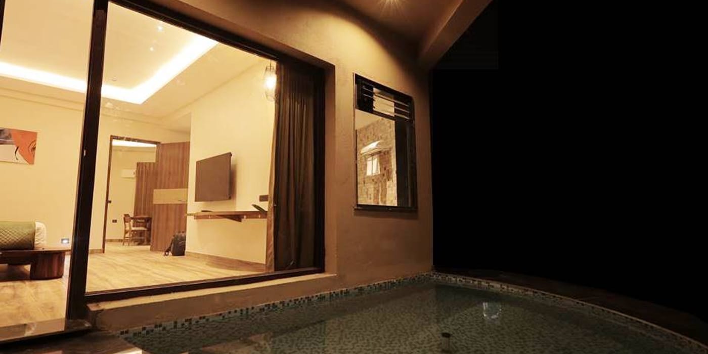 Villa terrace and plunge pool at The Qualia Resort Club and Brewery, Udaipur