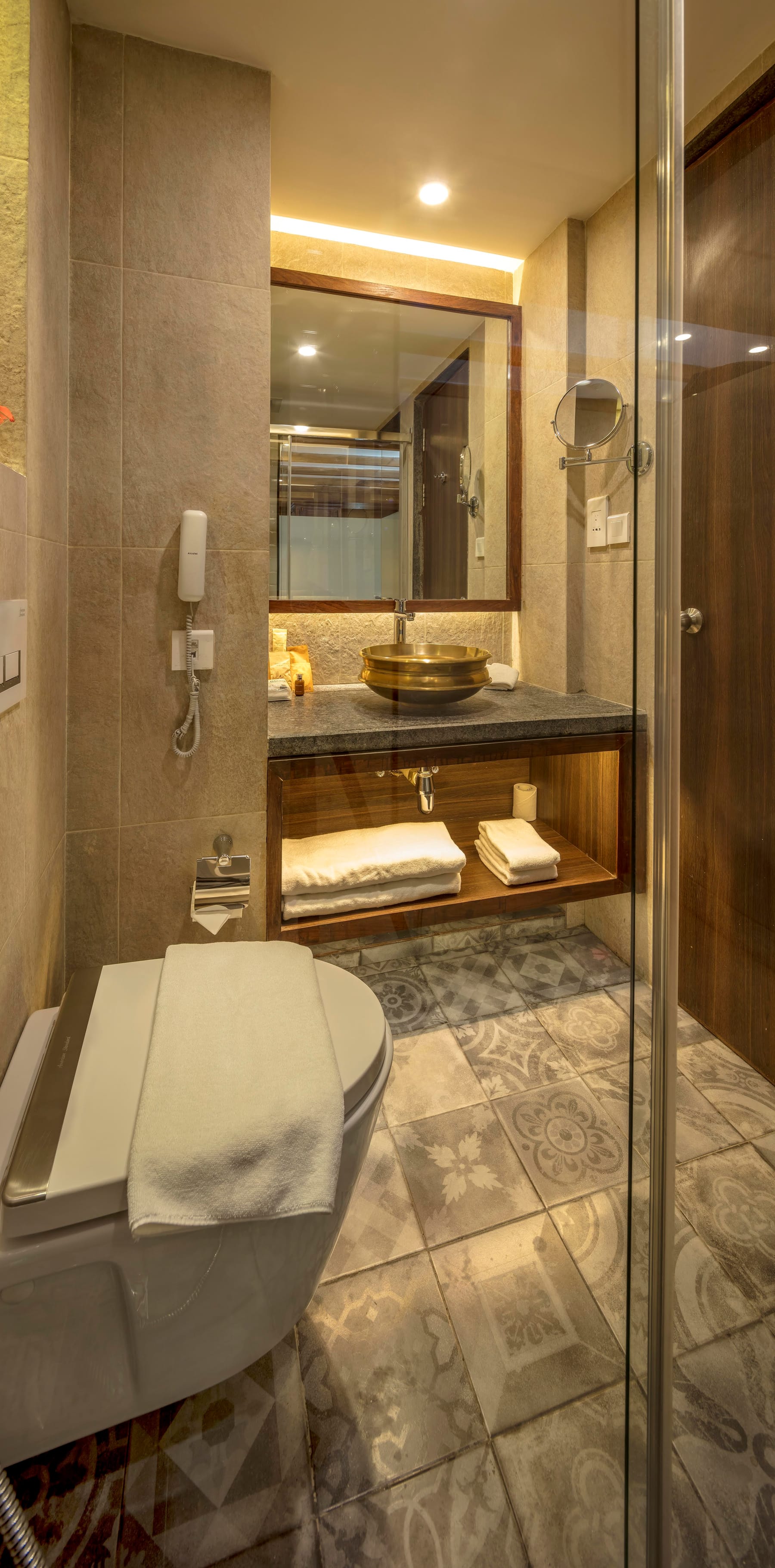 En-suite bathroom with rain shower in the Heritage Deluxe Room