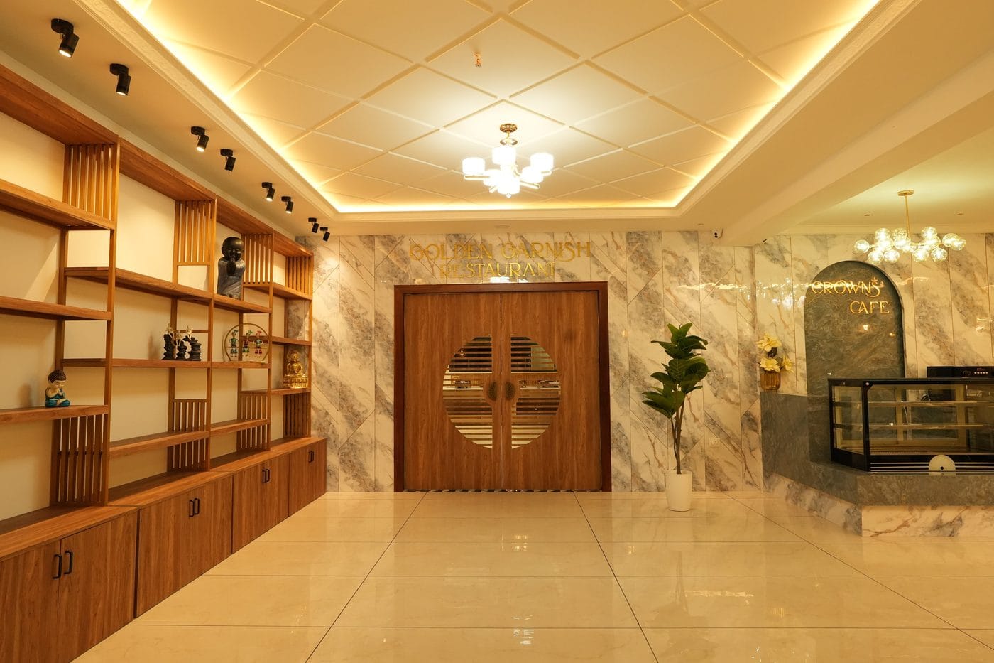 The lobby at Captains Crown, where the front desk is staffed around the clock
