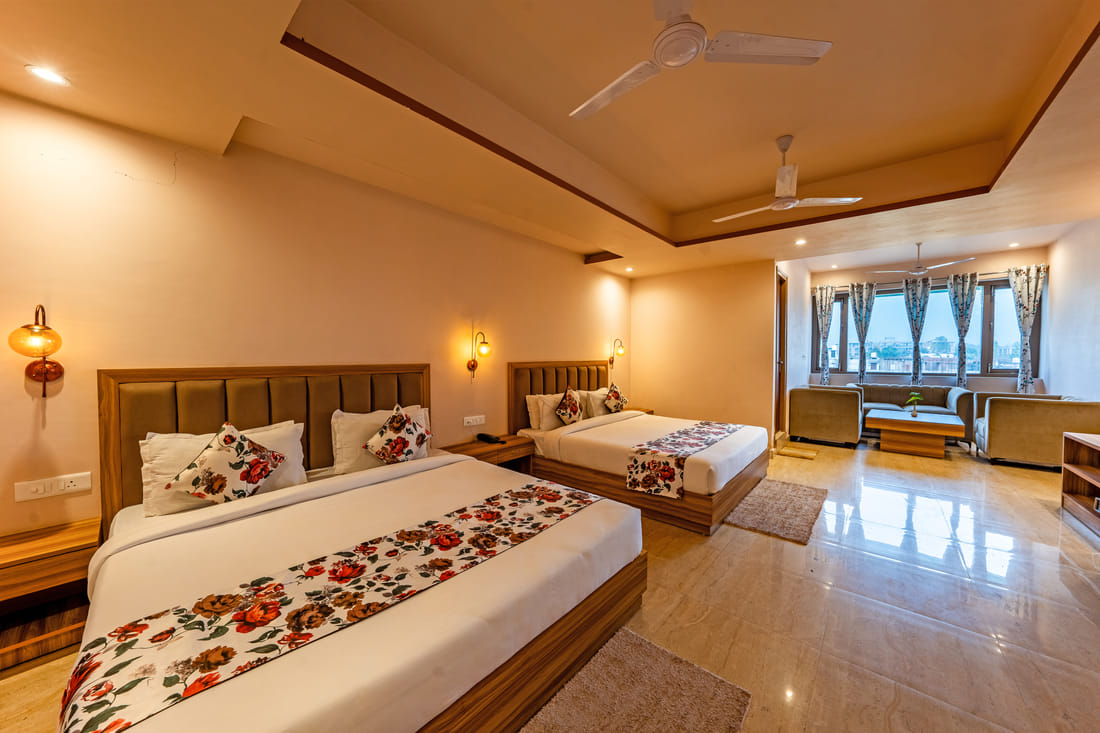 Family Suite sitting area