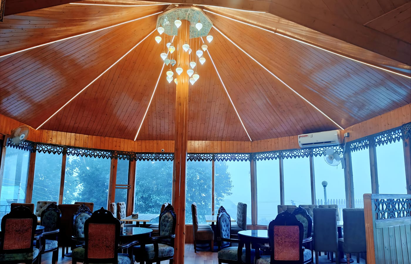 The restaurant at Levelup The Heritage Kud, Patnitop