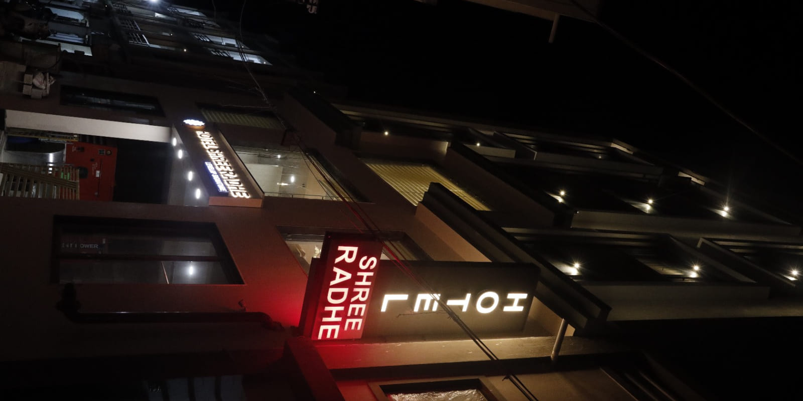 Photographs of Hotel Shree Radhe By White Panda, Dwarka