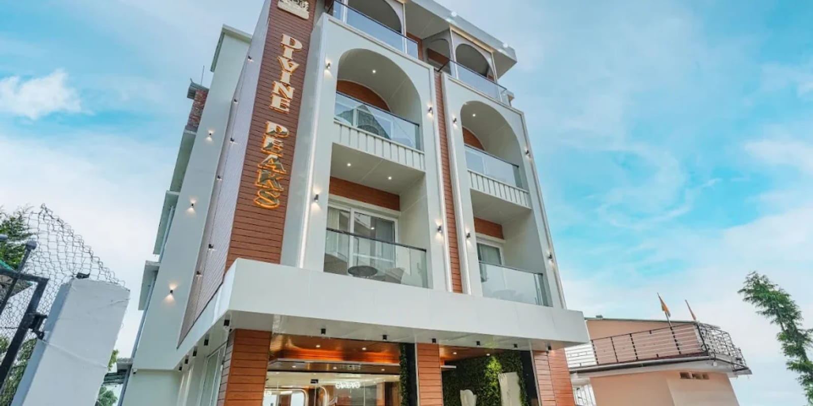 White Panda Hotel Divine Peaks, Dharamshala