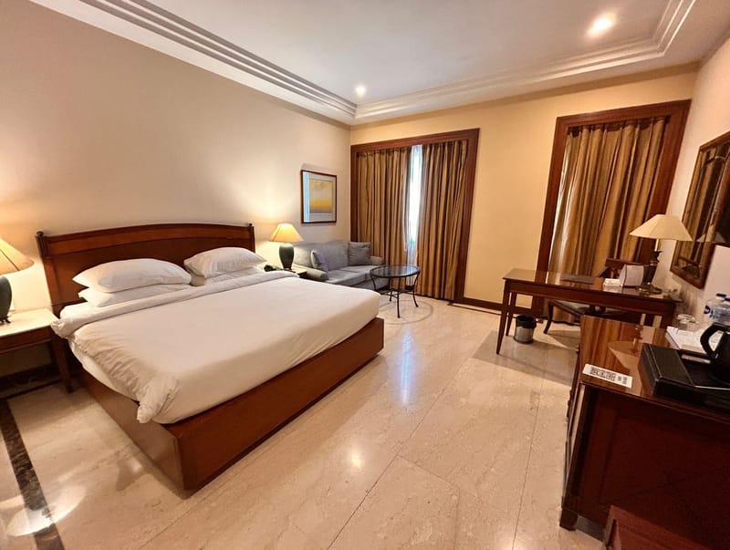 Executive Room detail at The Hans, New Delhi