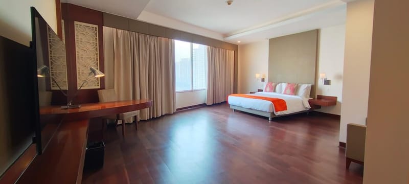 The Anya Suite lounge area at The Anya Hotel, Gurugram