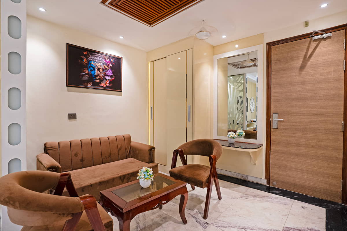The seating area of the Presidential Suite
