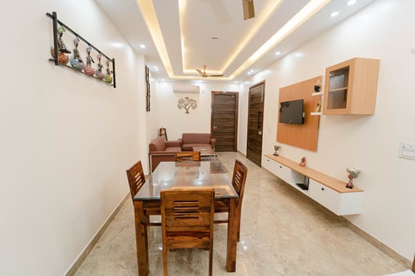 Lime Tree 2BHK Serviced Apartment, Golf Course Road — photo 5