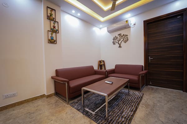 Lime Tree 2BHK Serviced Apartment, Golf Course Road — photo 2