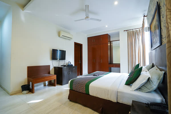 Lime Tree Hotel, IFFCO Chowk — photo 4