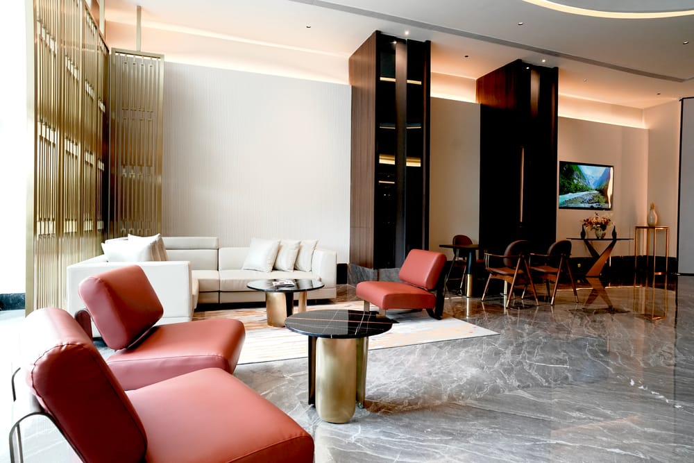 RG Grand Hotel & Convention interiors