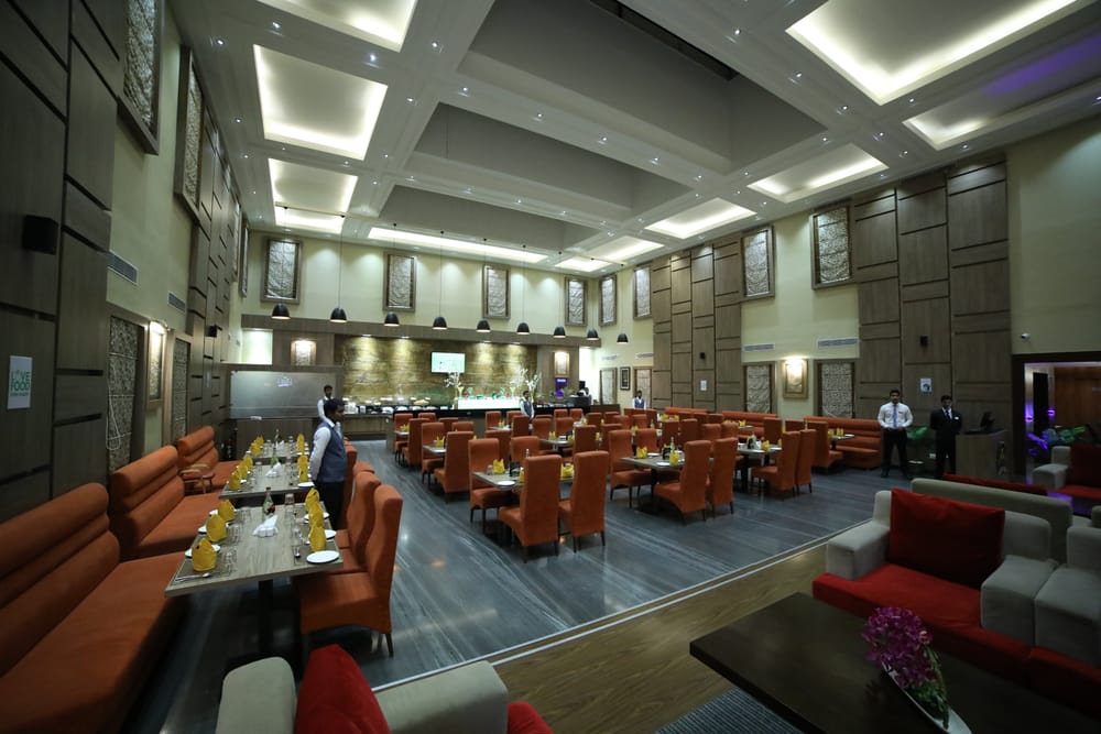 Maxims restaurant