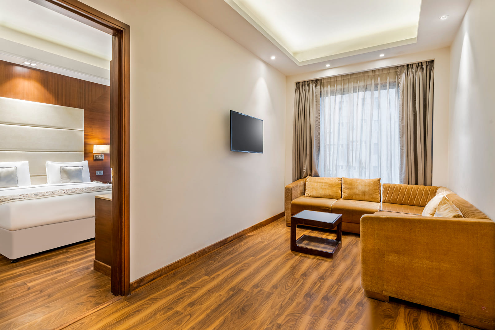 Suite Room without Bathtub