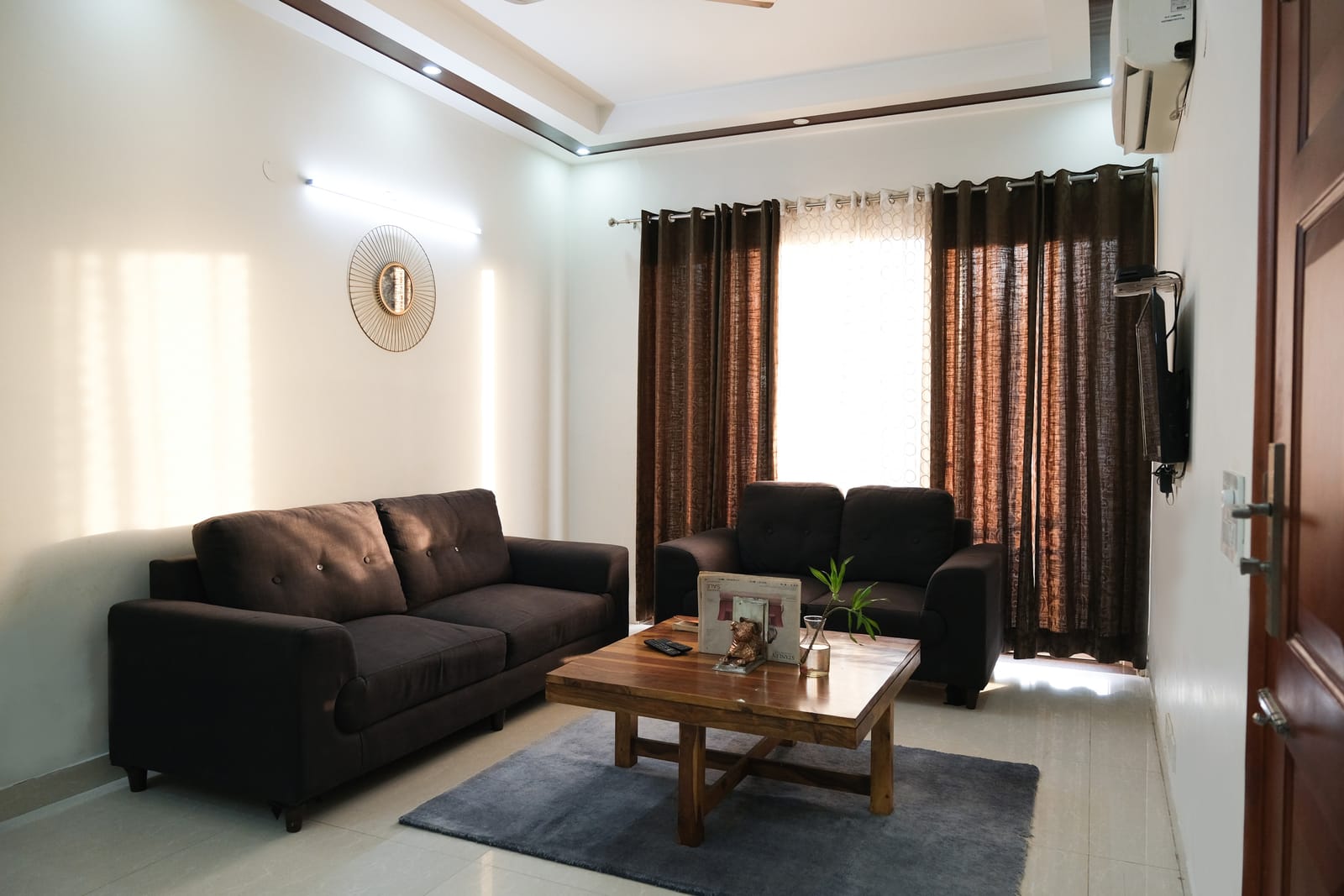 Lime Tree 3BHK Serviced Apartment Near Medanta