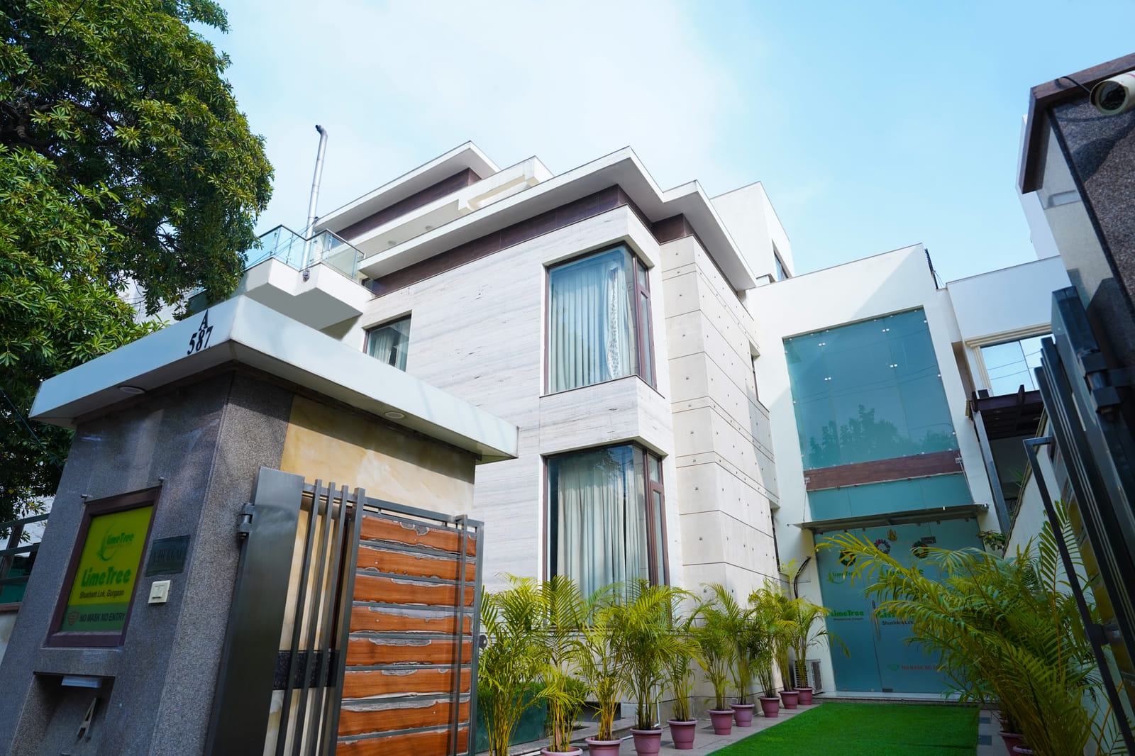 Lime Tree Hotel, IFFCO Chowk