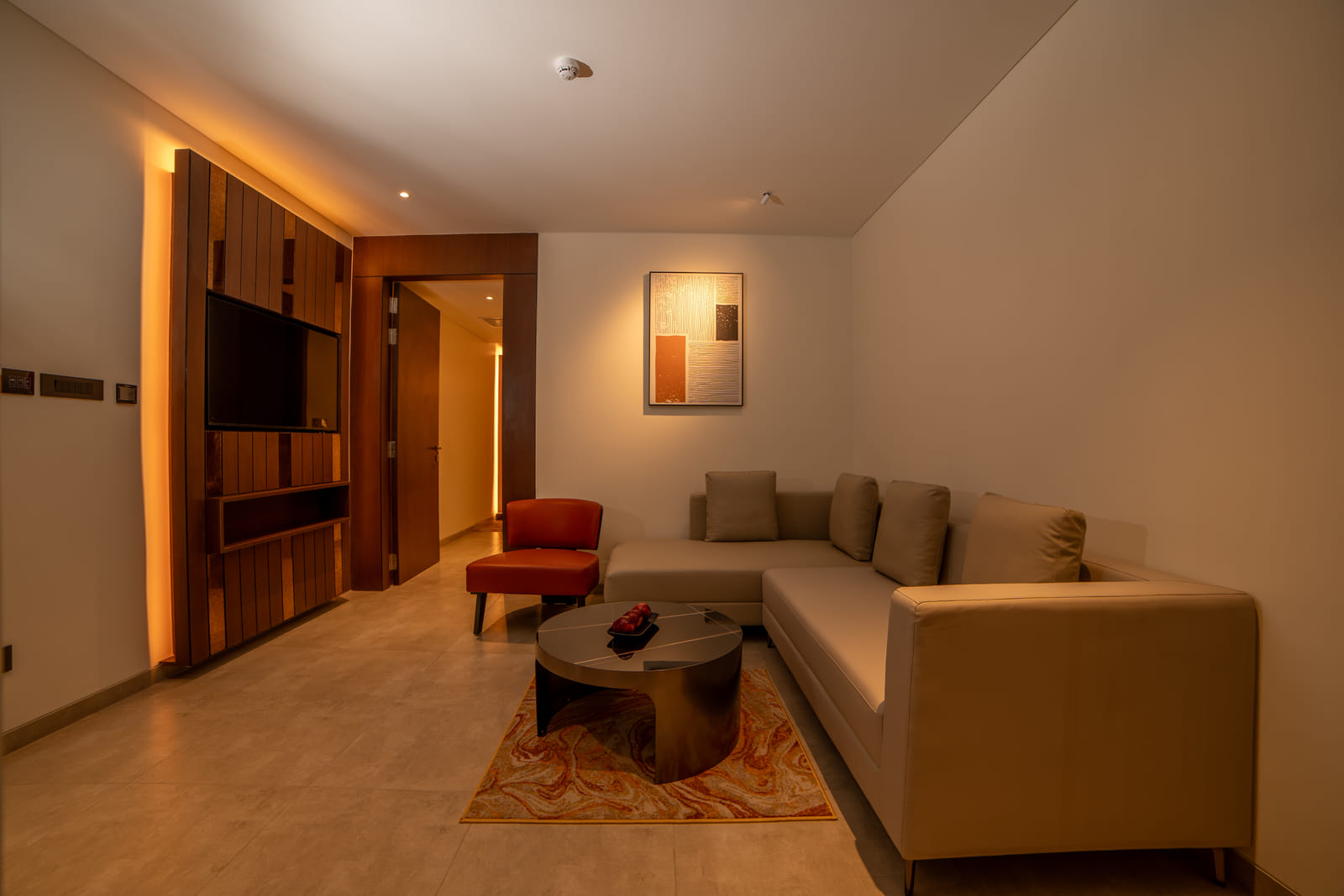 Executive Suite &mdash; The sitting room