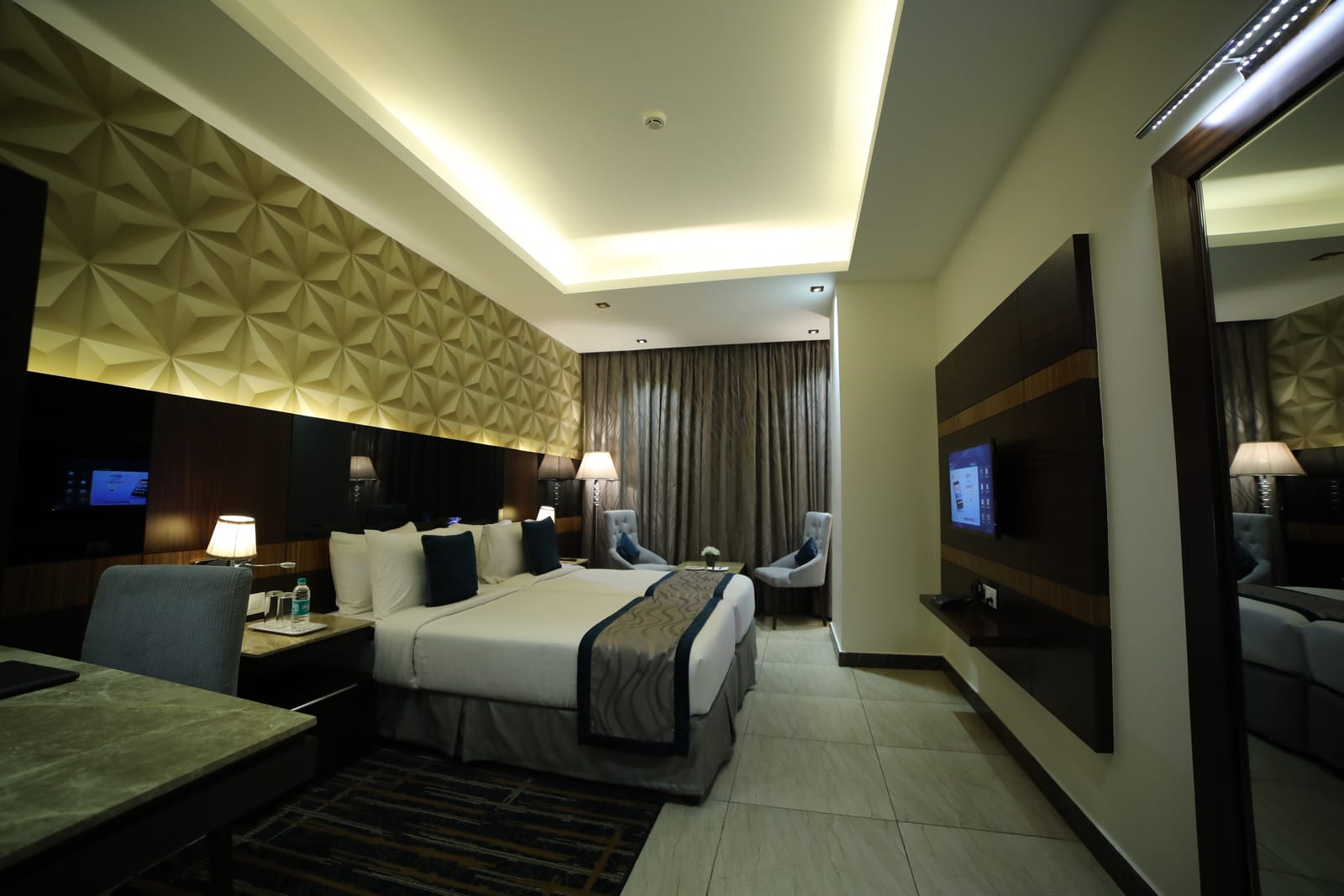 Suite Room &mdash; Seating area