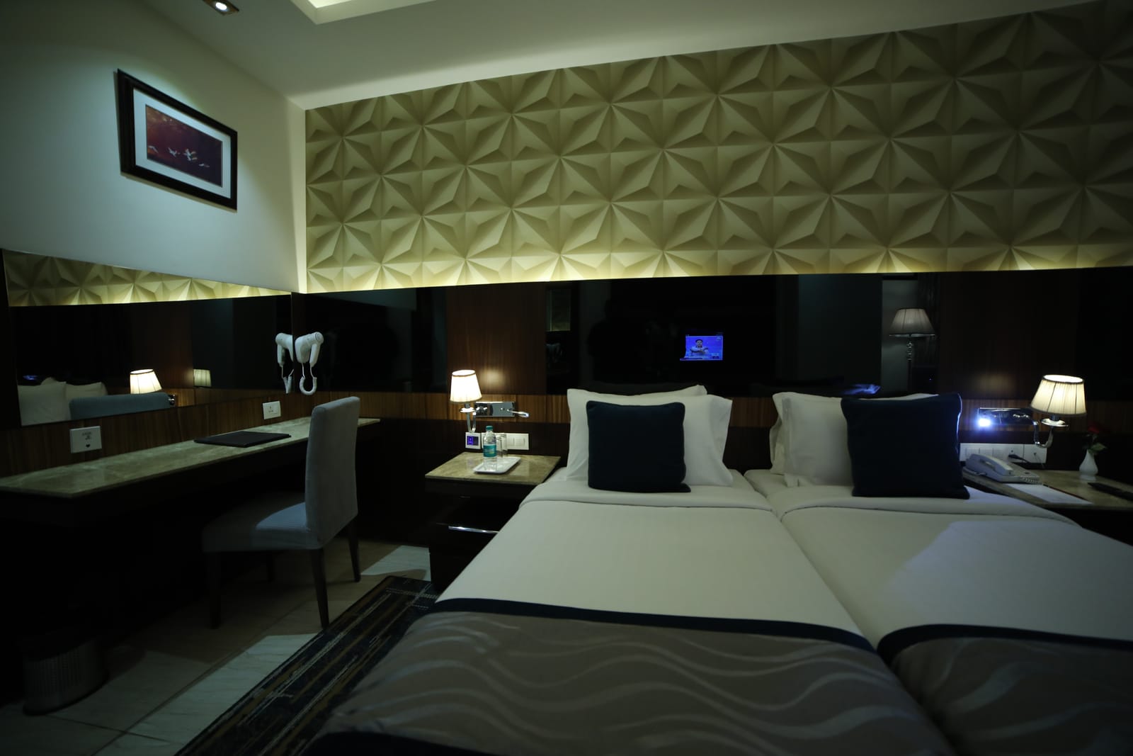 Executive Suite Room &mdash; Separate sitting room