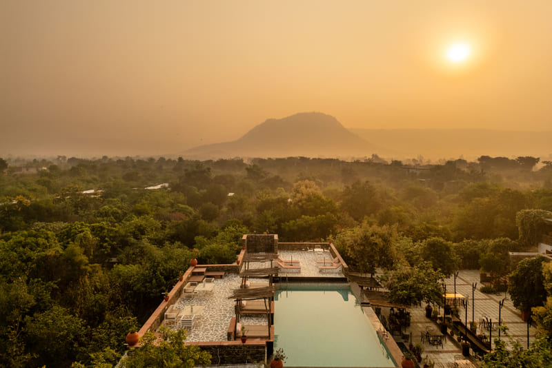 A sundowner among the Aravalli boulders