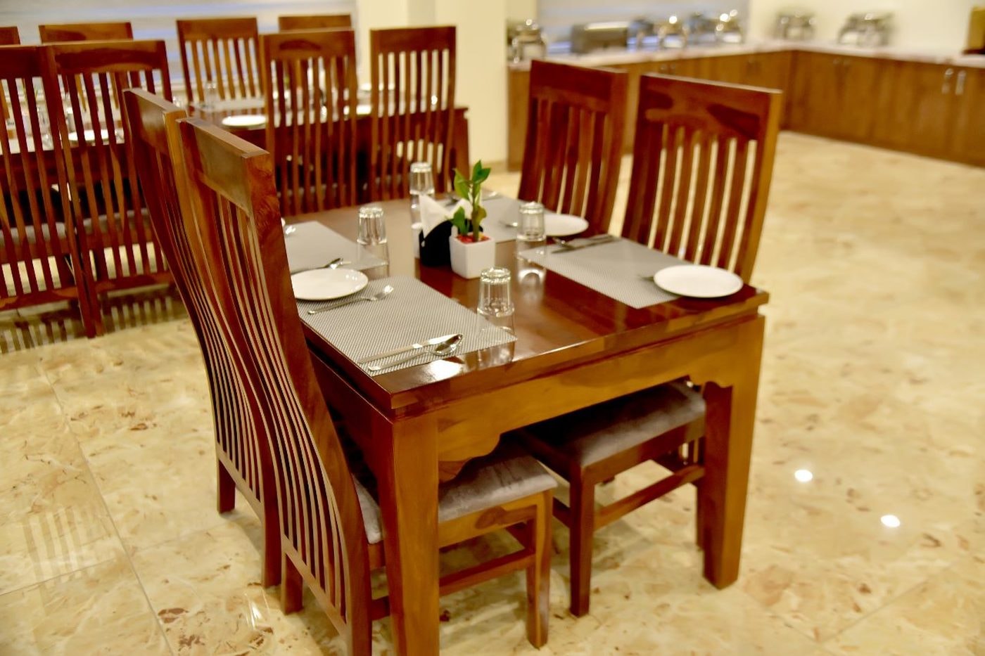 The dining hall at Mezbaan restaurant, Hotel Aarna Premier, Jaipur