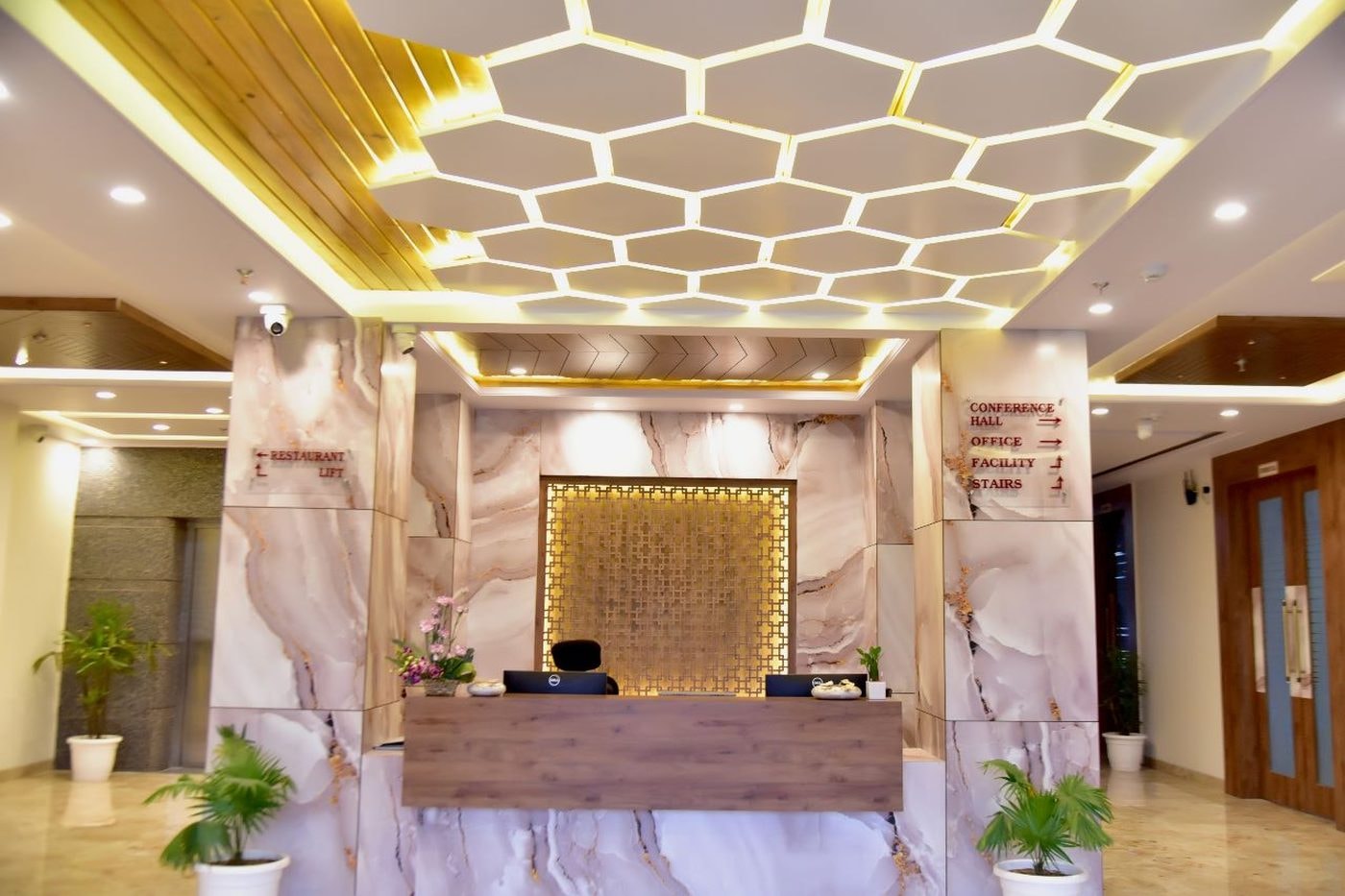 The lobby lounge at Hotel Aarna Premier, Jaipur