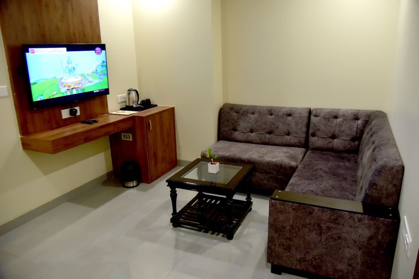The Aarna Family Suite living area at Hotel Aarna Premier, Jaipur
