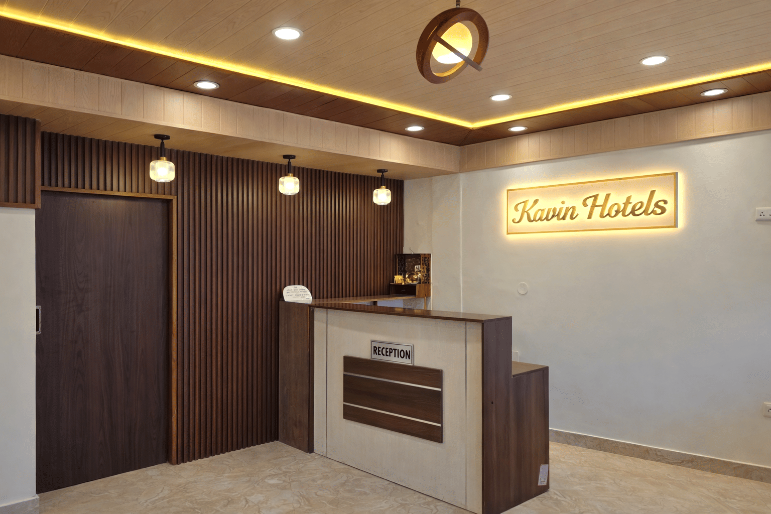 Reception and lounge at Kavin Uphar, Mall Road, Shimla