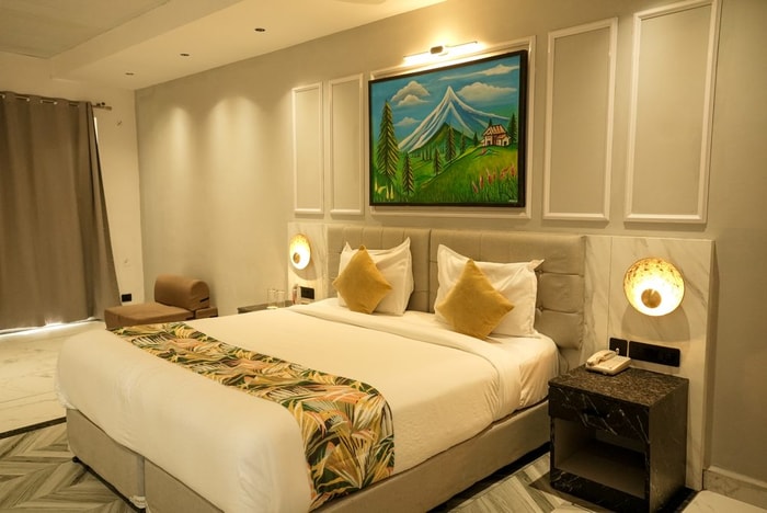 Superior Room with a king bed at Citrus Prime Hill Queen Resort, Pachmarhi