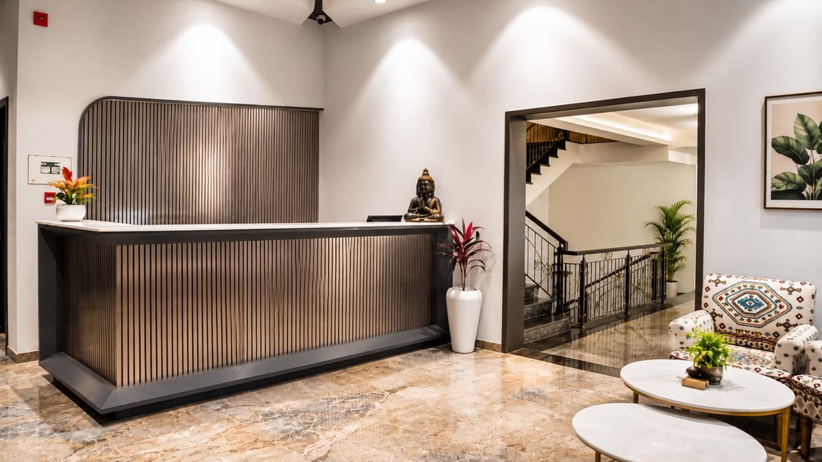 Reception desk at Crestline Shubh Vilas, Jaipur