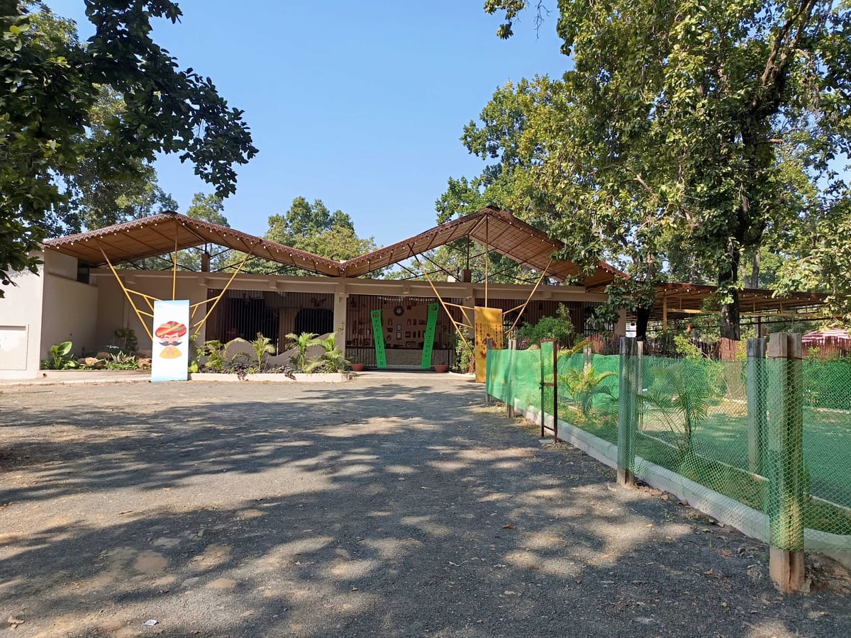 The entrance to Signum Resort, Bandhavgarh