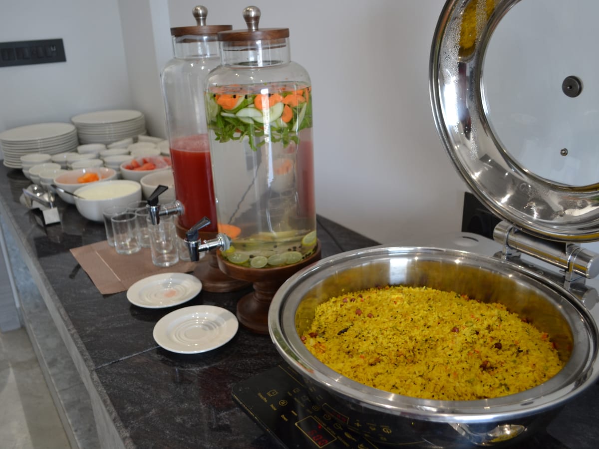 The buffet counter at Signum Tathastu Boutique Hotel, Haridwar