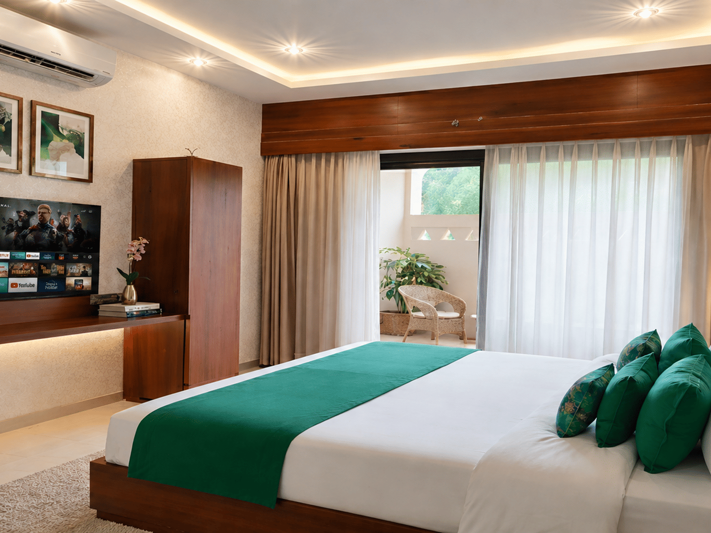 A deluxe room at Signum Resort, Bandhavgarh