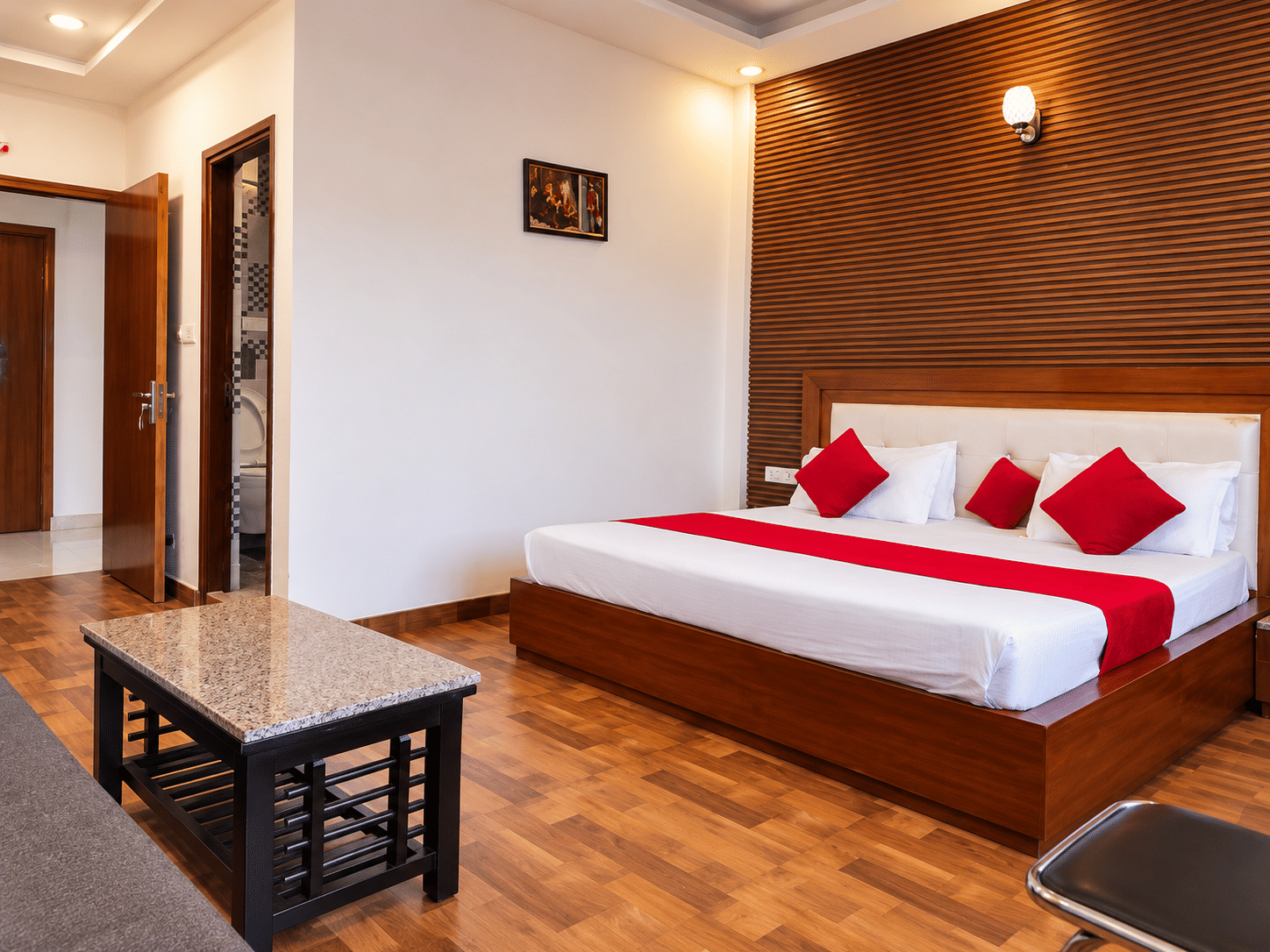 Semi Deluxe Room sitting area, Hotel Snow Ark Inn