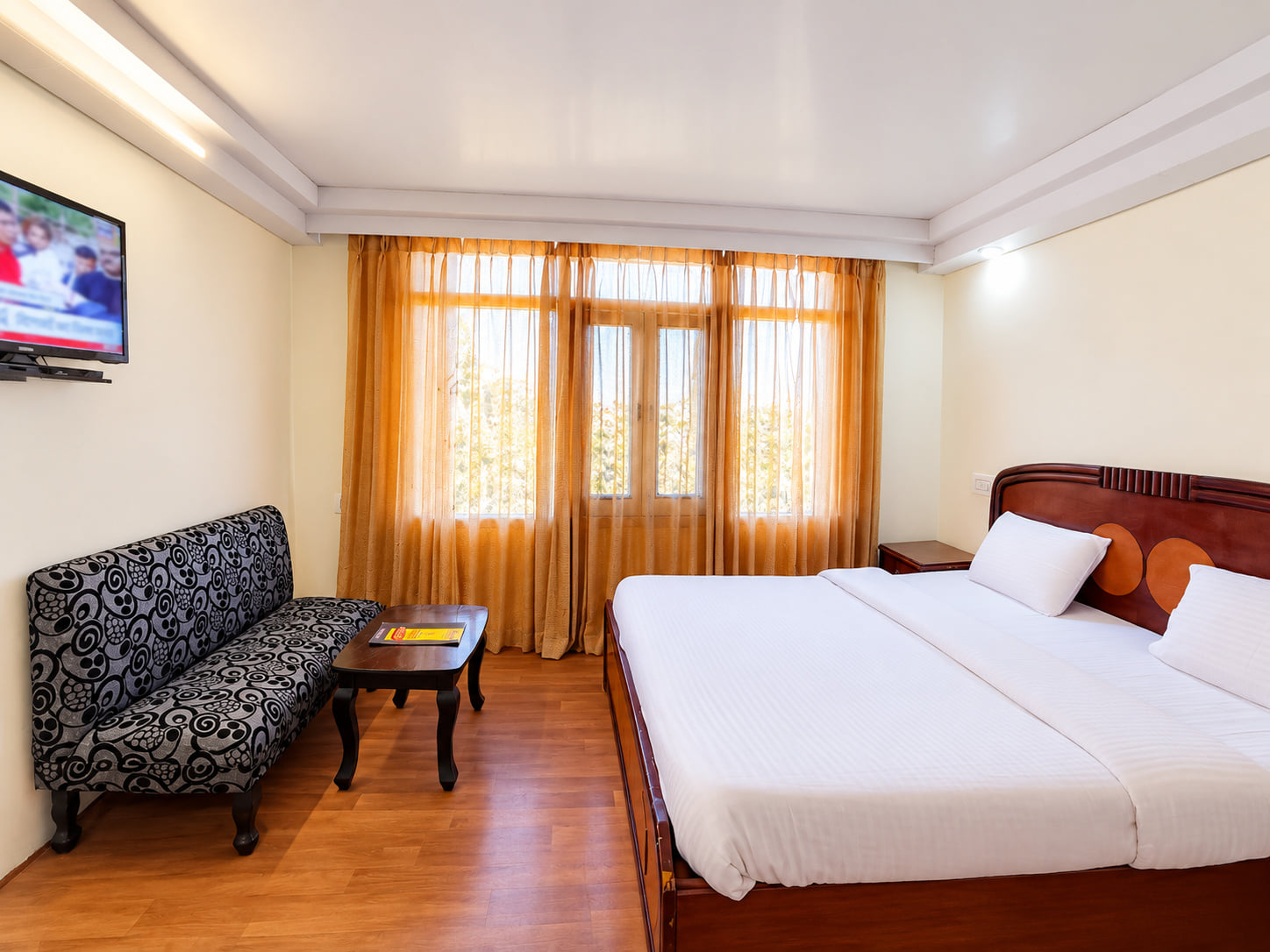 Standard Room sitting area, Hotel Surya Resort