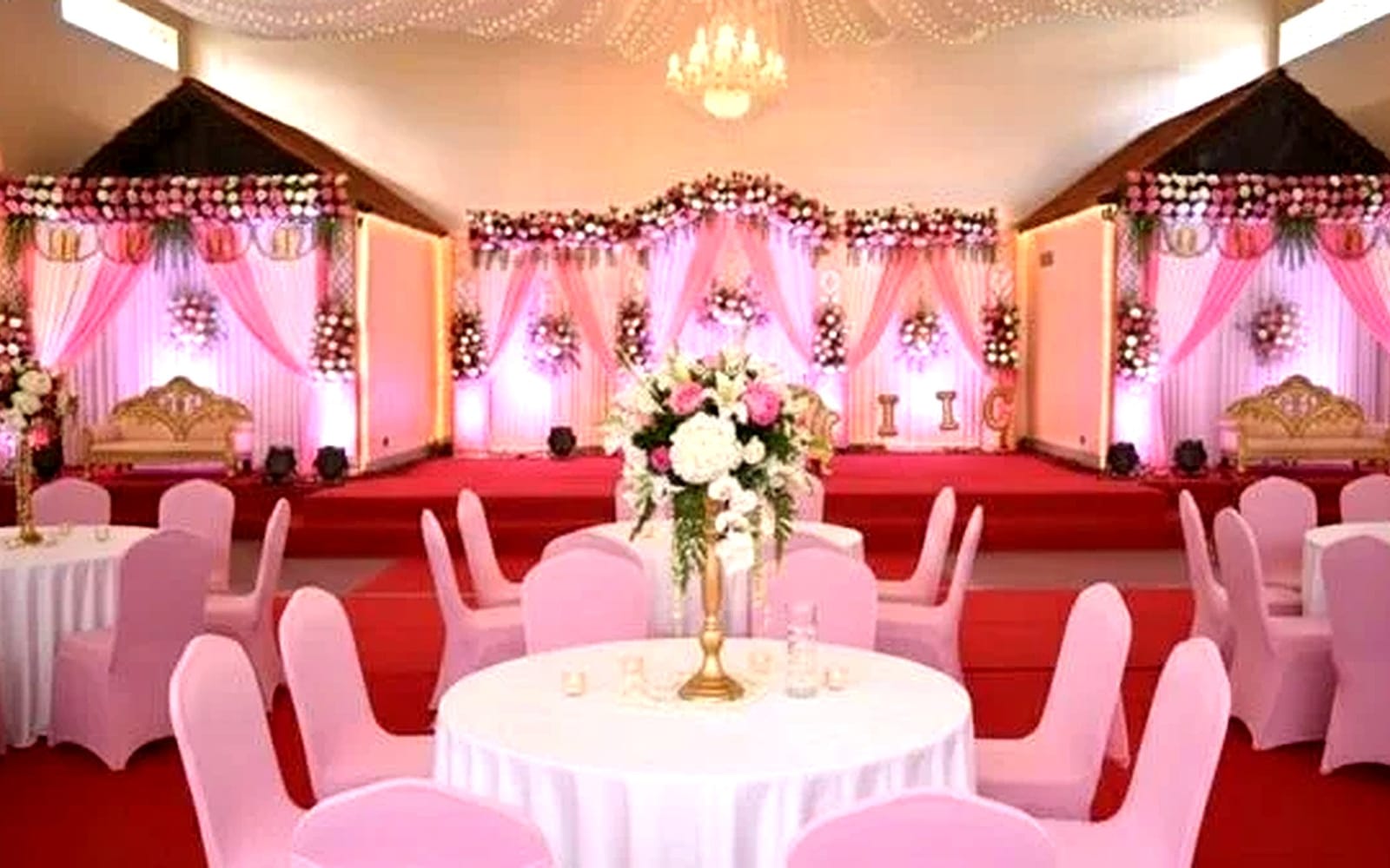 Banquet seating arrangement at Signum Resort, Bandhavgarh