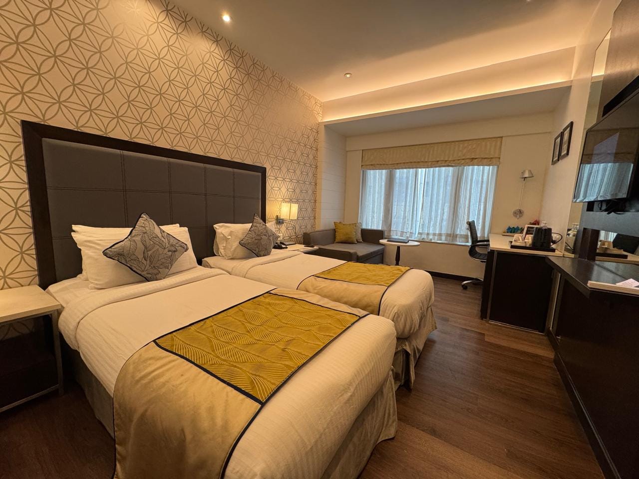 Deluxe Twin Room with Twin Beds