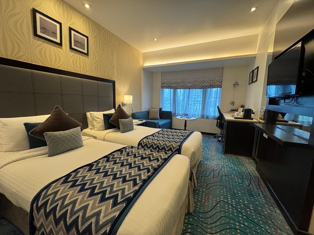 Superior Twin Room with Twin Beds