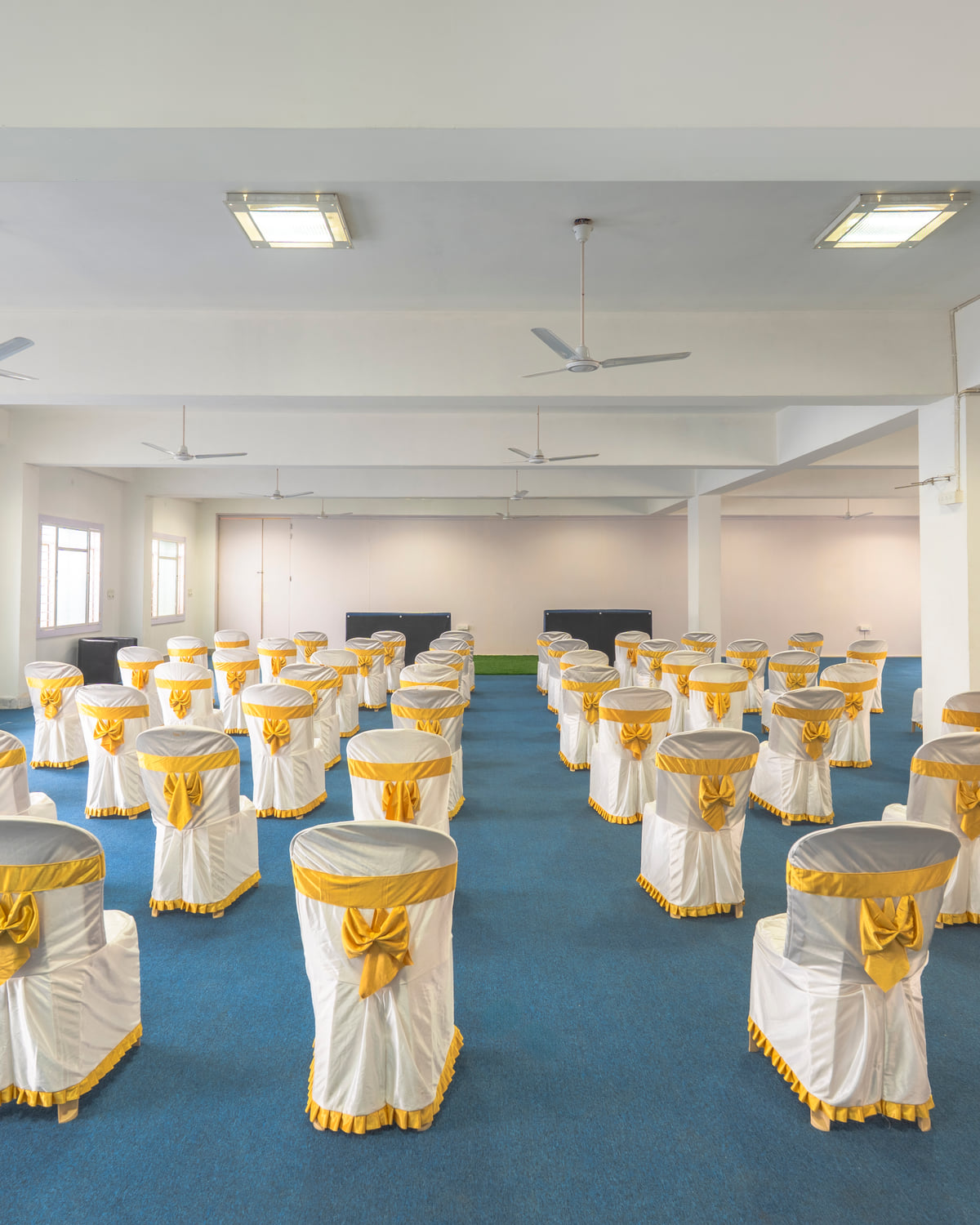 The 200-guest banquet hall with presentation screens