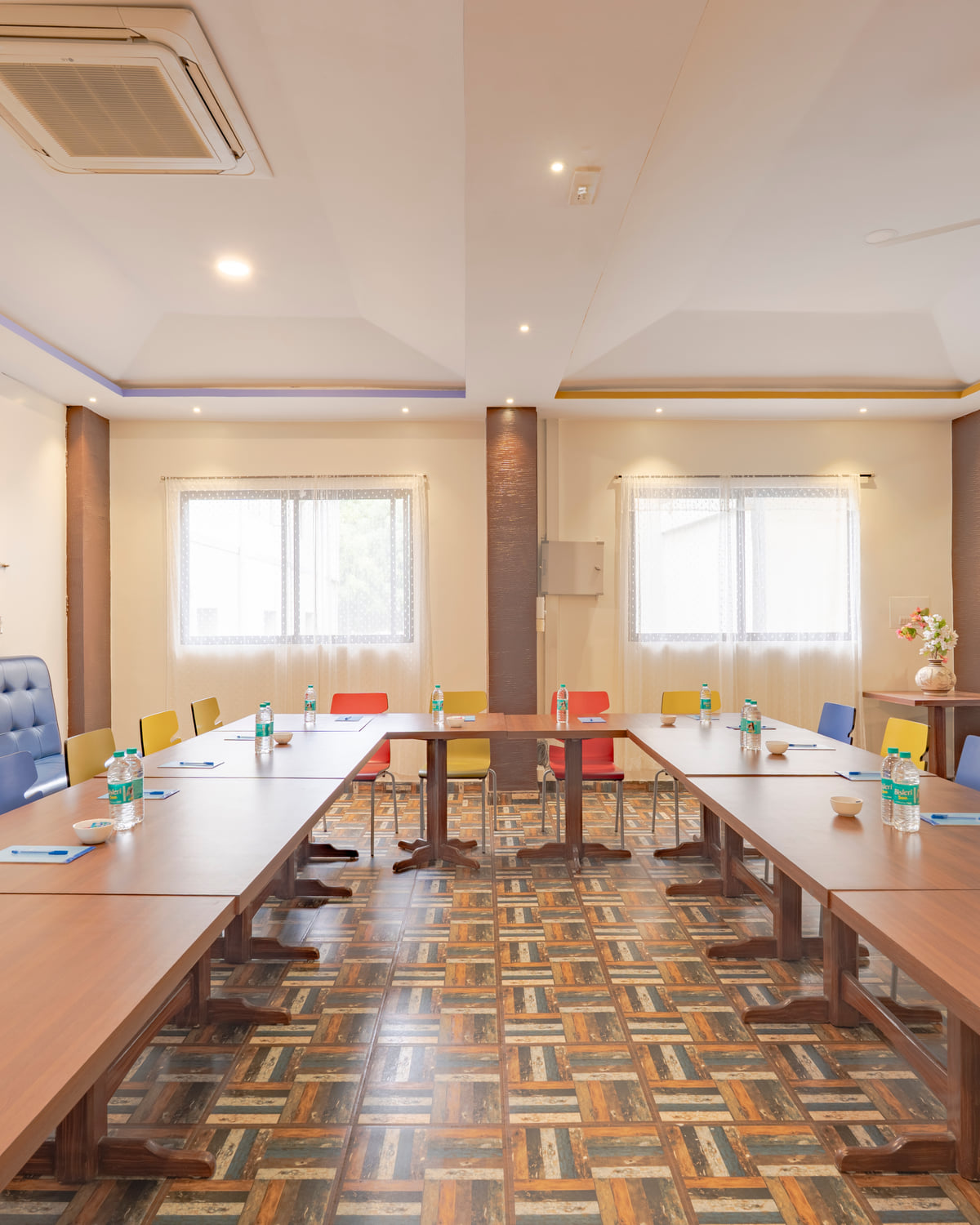 The meeting and conference room set in a U-shape