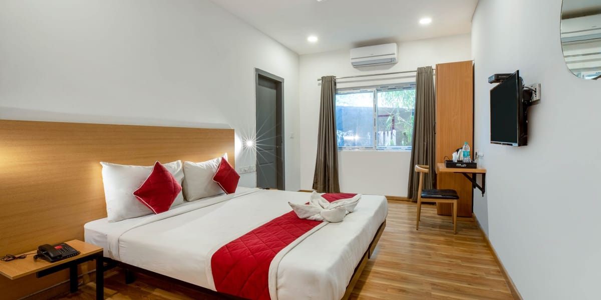 Executive Room with queen bed