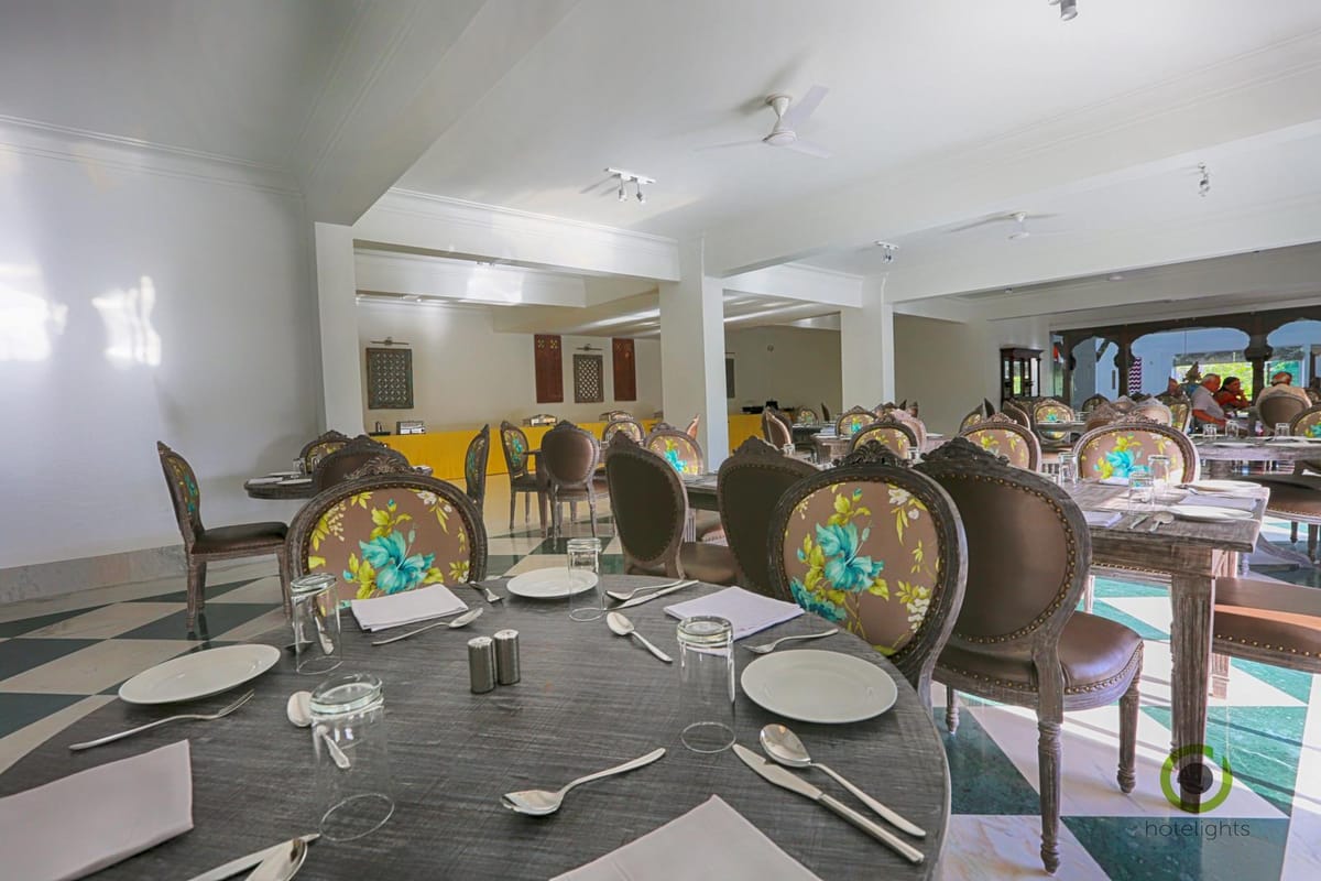 Lobby Restaurant at Fateh Niwas, Udaipur