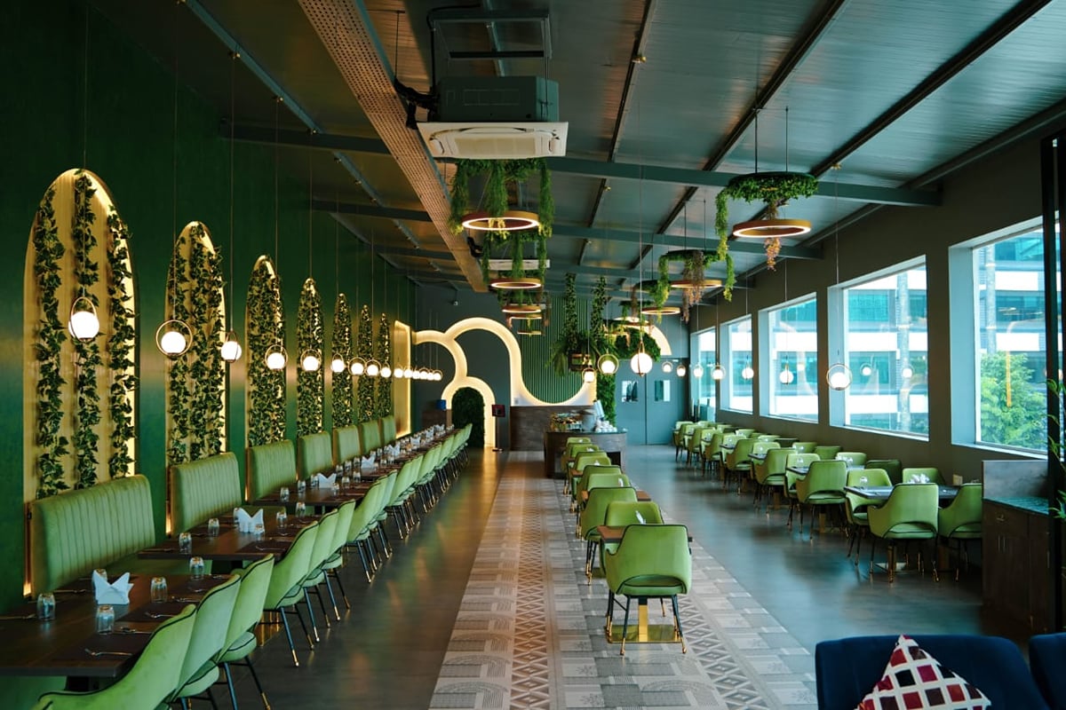 Seating at Atlas restaurant, VIVIDUS Sleek CN Windsor
