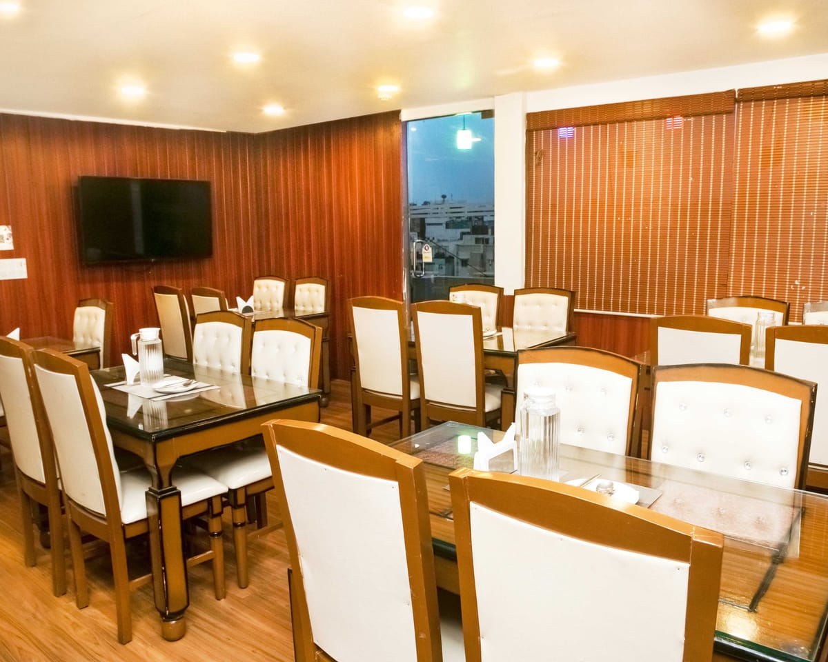 R D Restaurant at Alchemy Suites