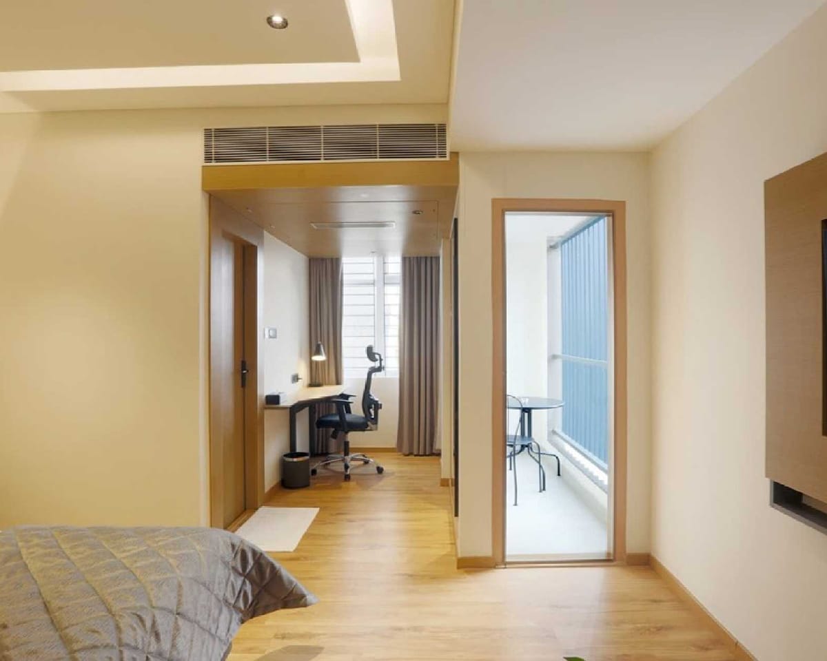 Suite sitting area