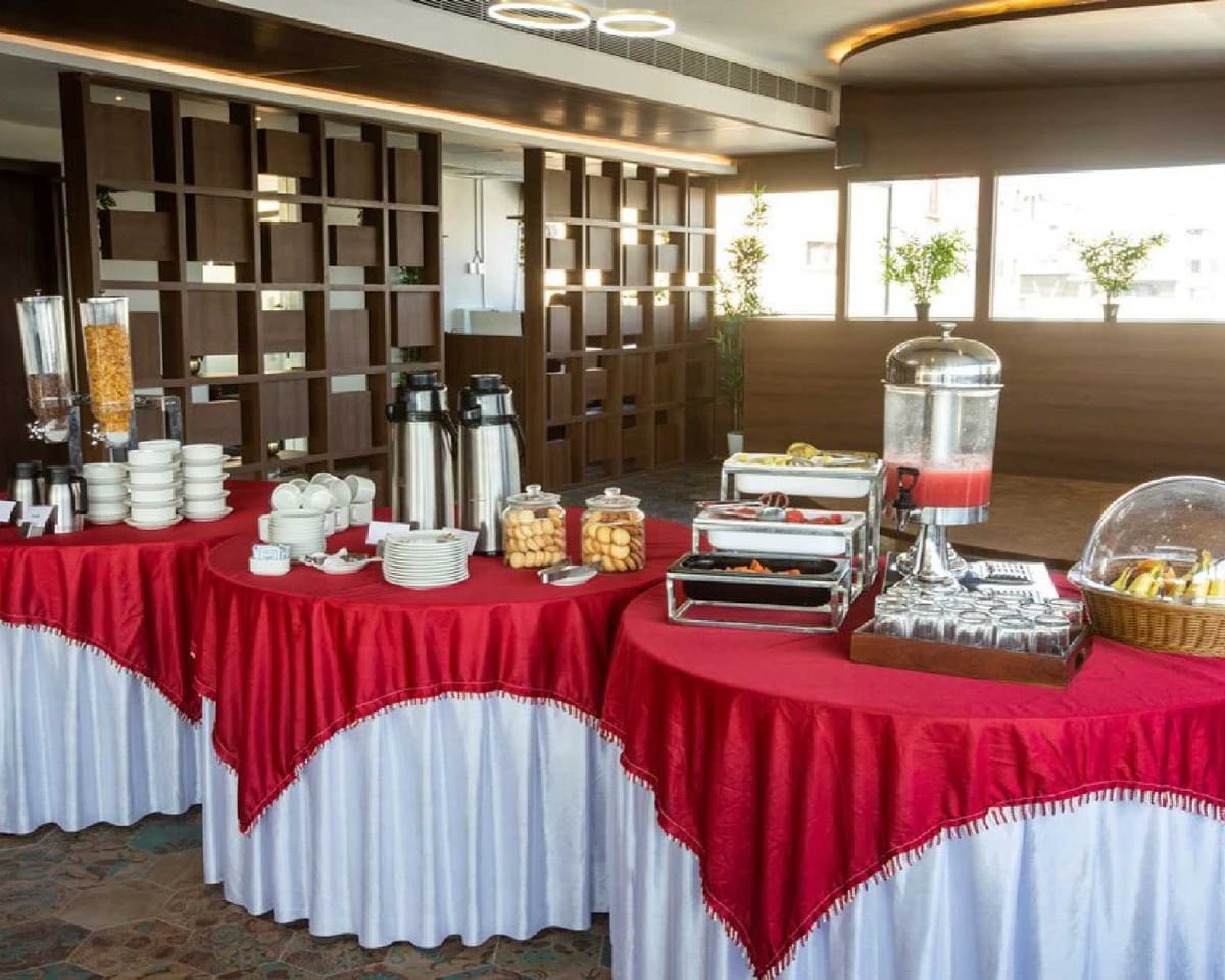 Buffet selection at Aurora