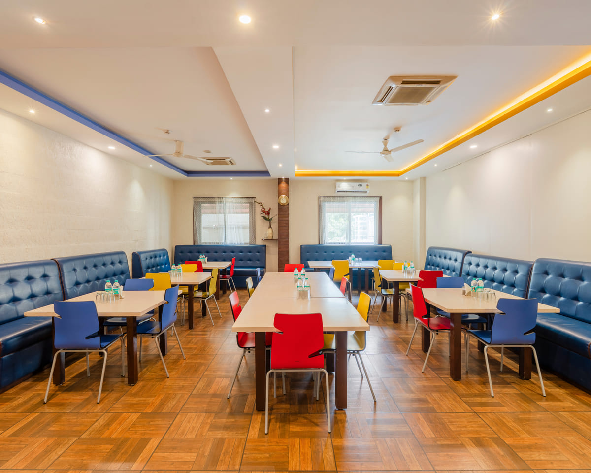The breakfast area at R D Restaurant