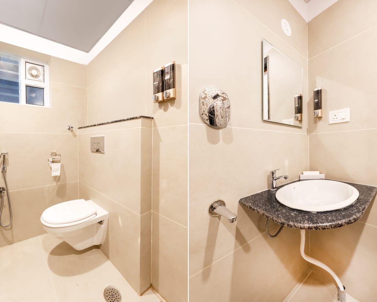 Executive Room bathroom