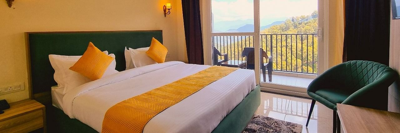 Premium Room Valley View with Balcony (2)
