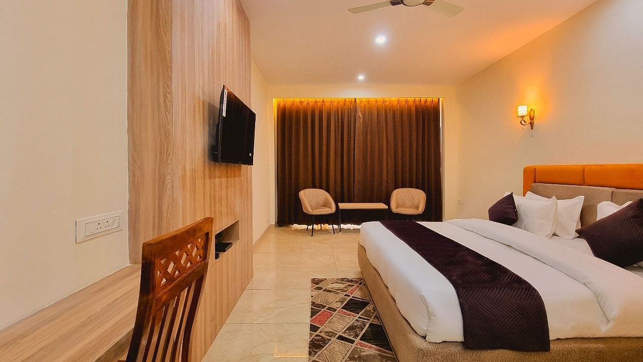 Deluxe Room With Balcony F
