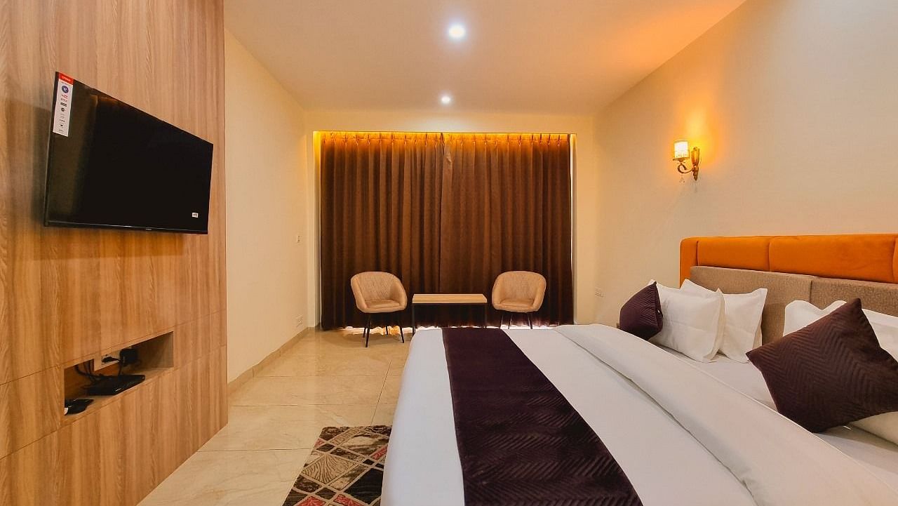Deluxe Room With Balcony View I