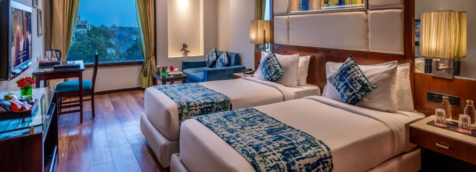 Club Room Twin Bed